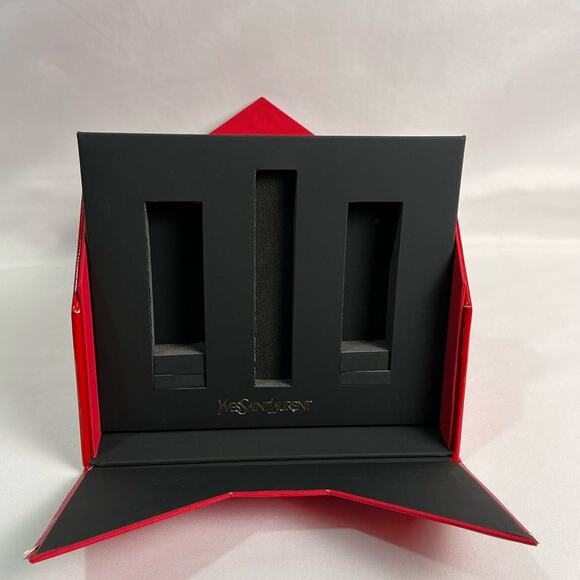 YSL Yves Saint Laurent Red Chevron Quilted Clutch Counter Display New - Picture 11 of 12